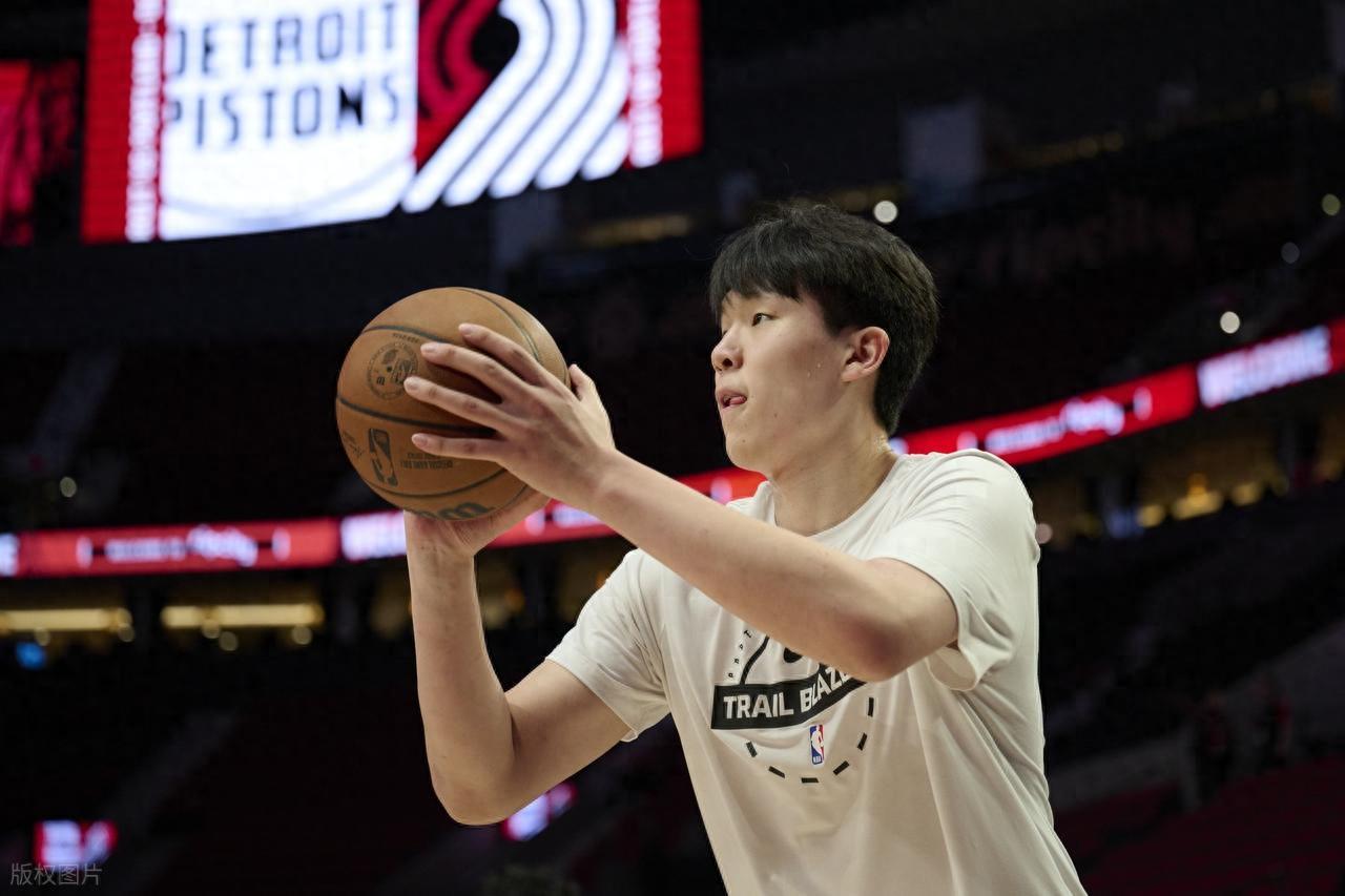 开拓者VS勇士,杨瀚森NBA再战库里格林有望登场,目标8+4+2